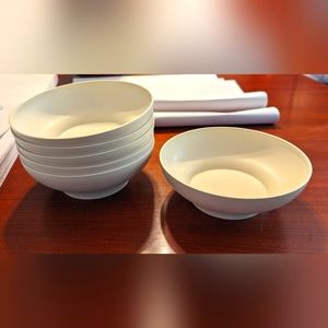 Tupperware Bowls
